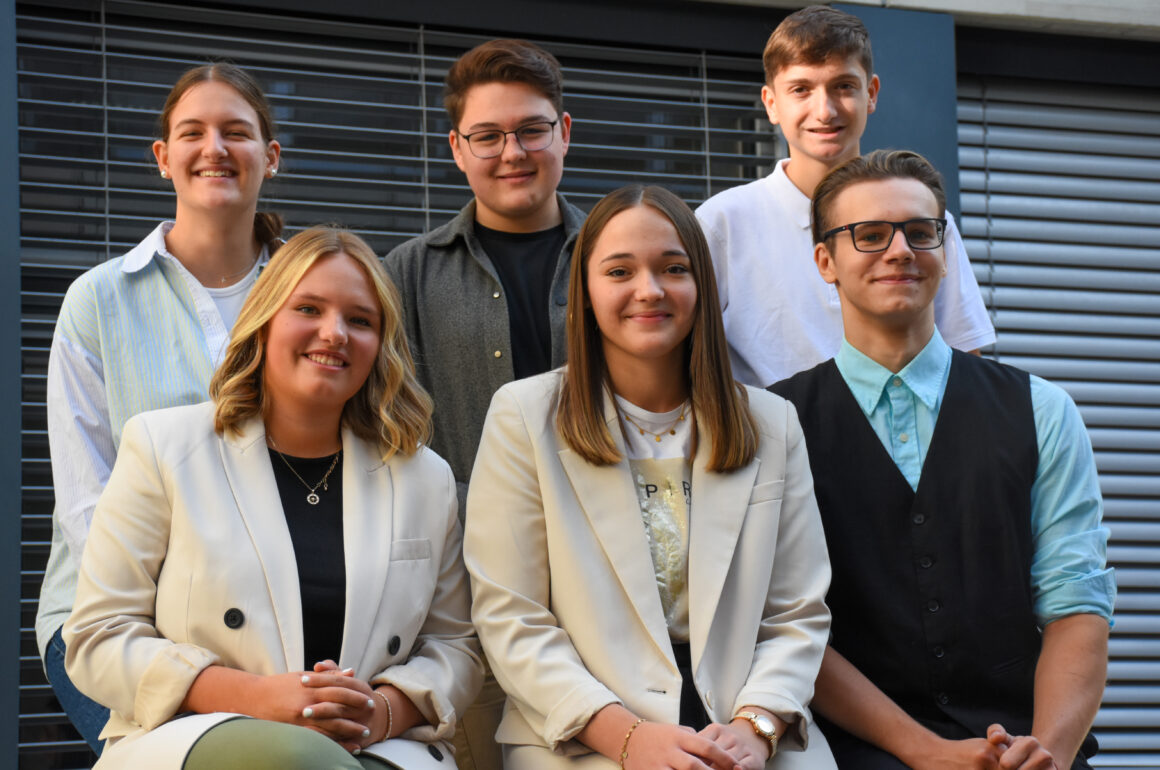 Schulsprecherteam_2023_24 (18 von 19) (1) Die neuen Schülervertreter an Spittals größter berufsbildender Schule sind gewählt.