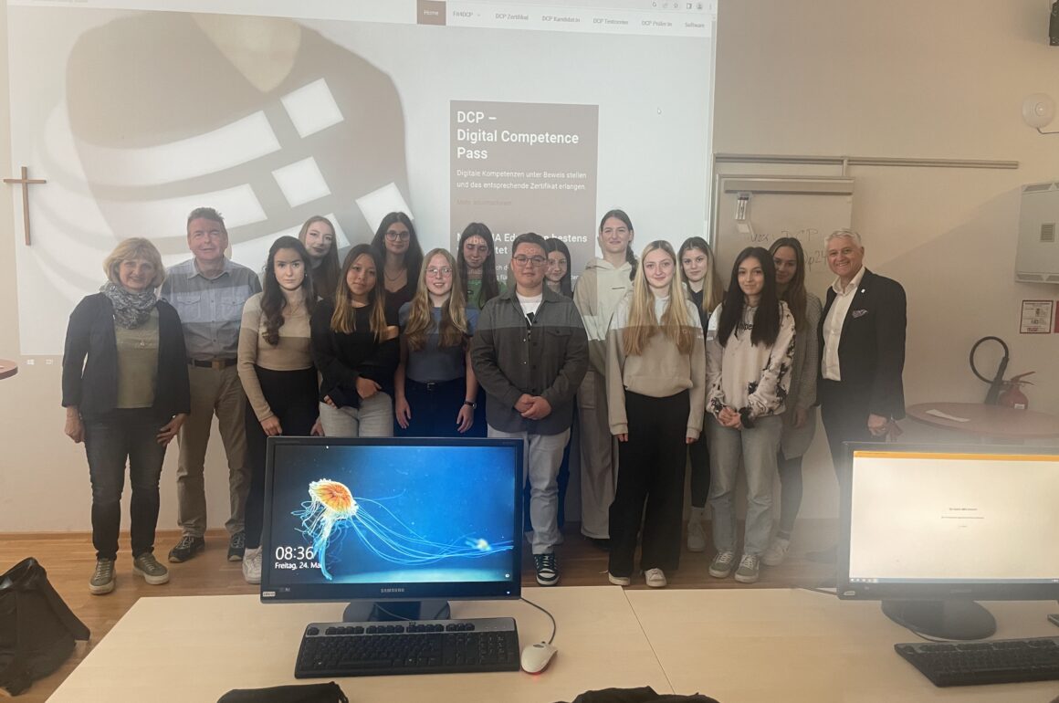 DCP-Zertifizierung am einzigen HLW Testcenter Kärntens –  HLW Schüler zeigen hohe Praxiskompetenz