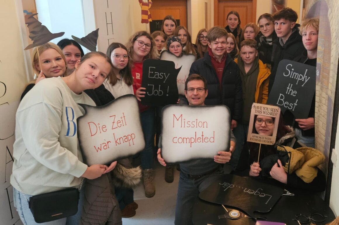 Exkursioan_1AHW_Villach_06122024 ESCAPE-ROOM: HLW Exkursion der Erstklässler nach Villach