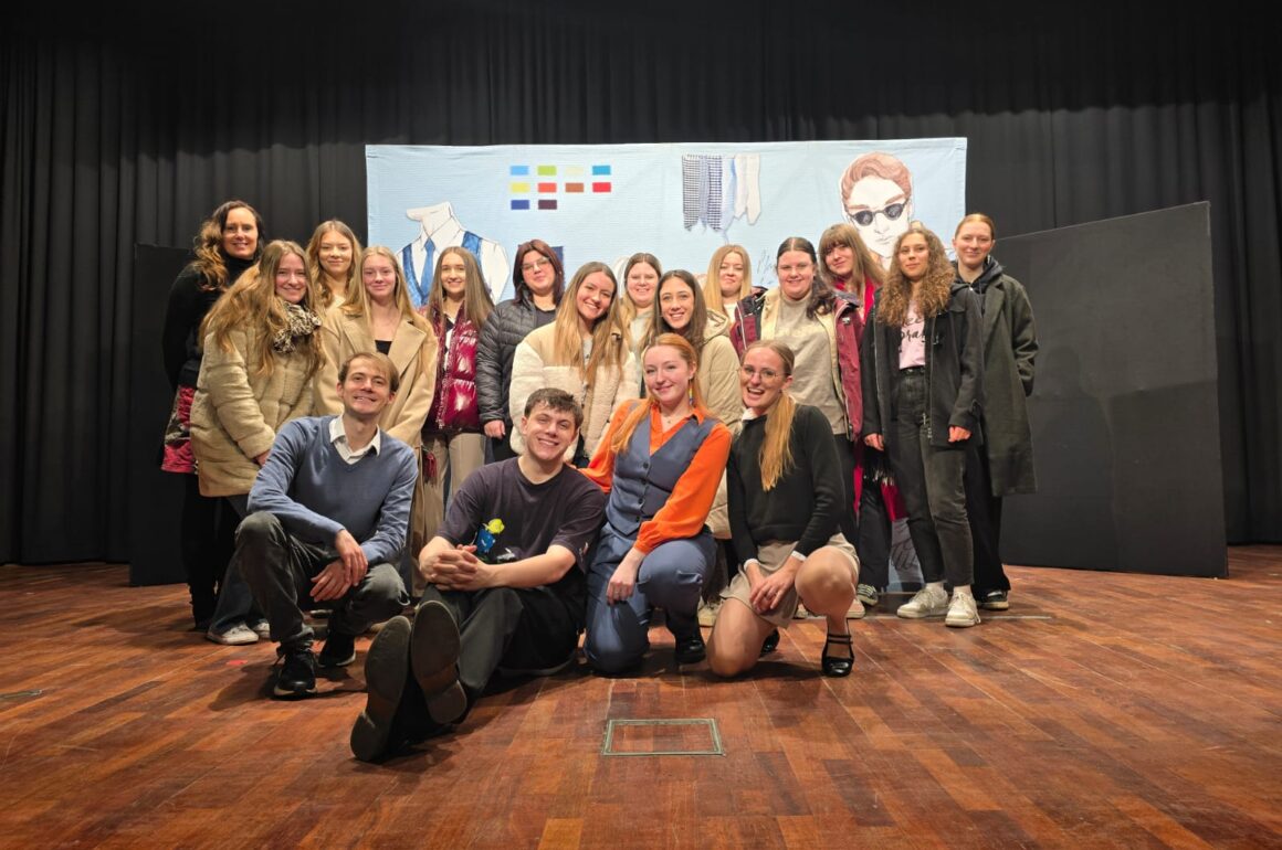 Englisches_Theater Englisches Theaterstück „The Makeover“