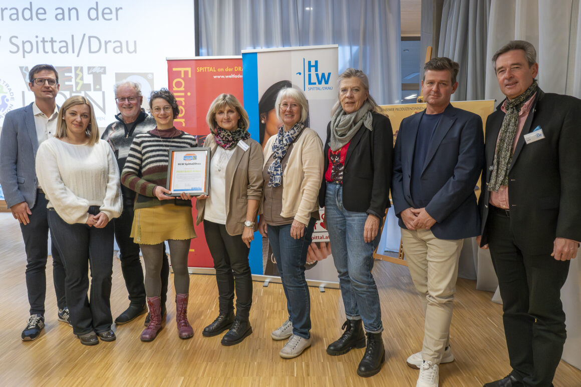 HLW Spittal/Drau setzt Zeichen für globale Verantwortung: Offizielle Auszeichnung als „Fairtrade School“