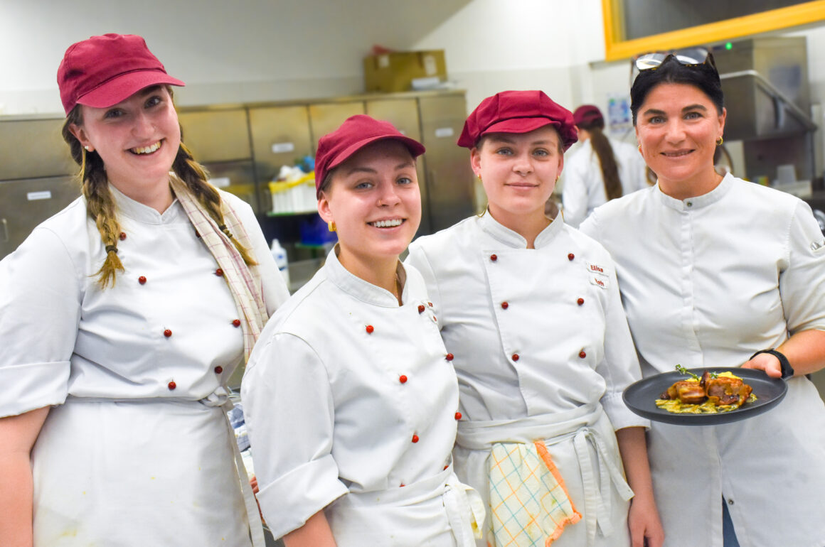 HLW Spittal_Gastronomie_Vorprüfungen_2026-21 Vorprüfungen zur Reifeprüfung in Küchenmanagement und Servicekunde an der HLW Spittal beginnen.